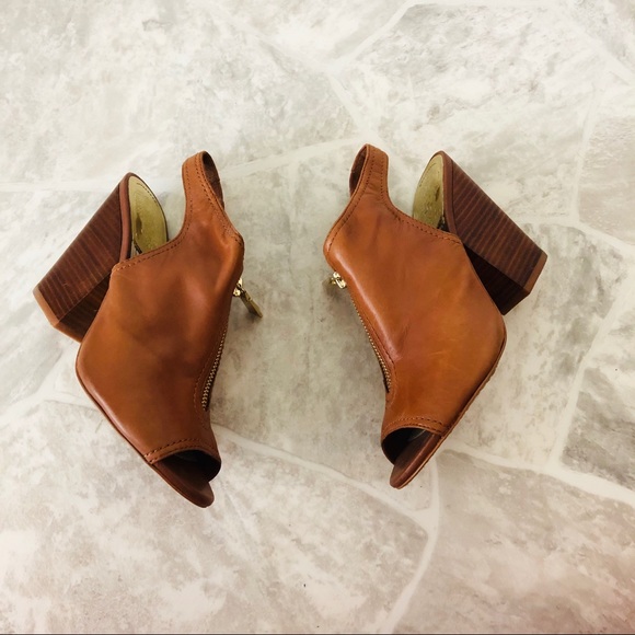 Vince Camuto Shoes - VINCE CAMUTO Leather slingback peep toe heels